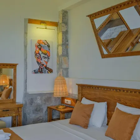 Pine Villa *